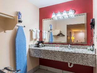 Quality Inn & Suites Bridge City Orange חדר תמונה
