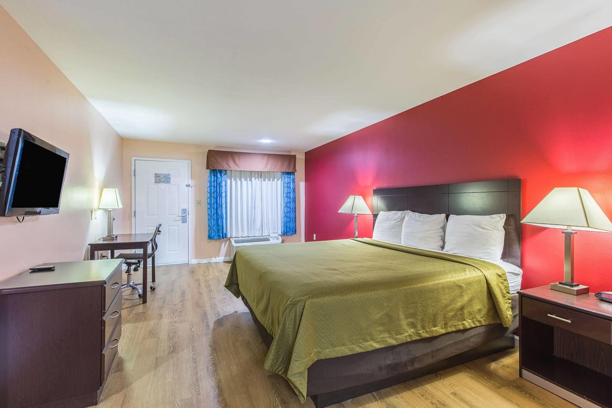 Quality Inn & Suites Bridge City Orange מראה חיצוני תמונה