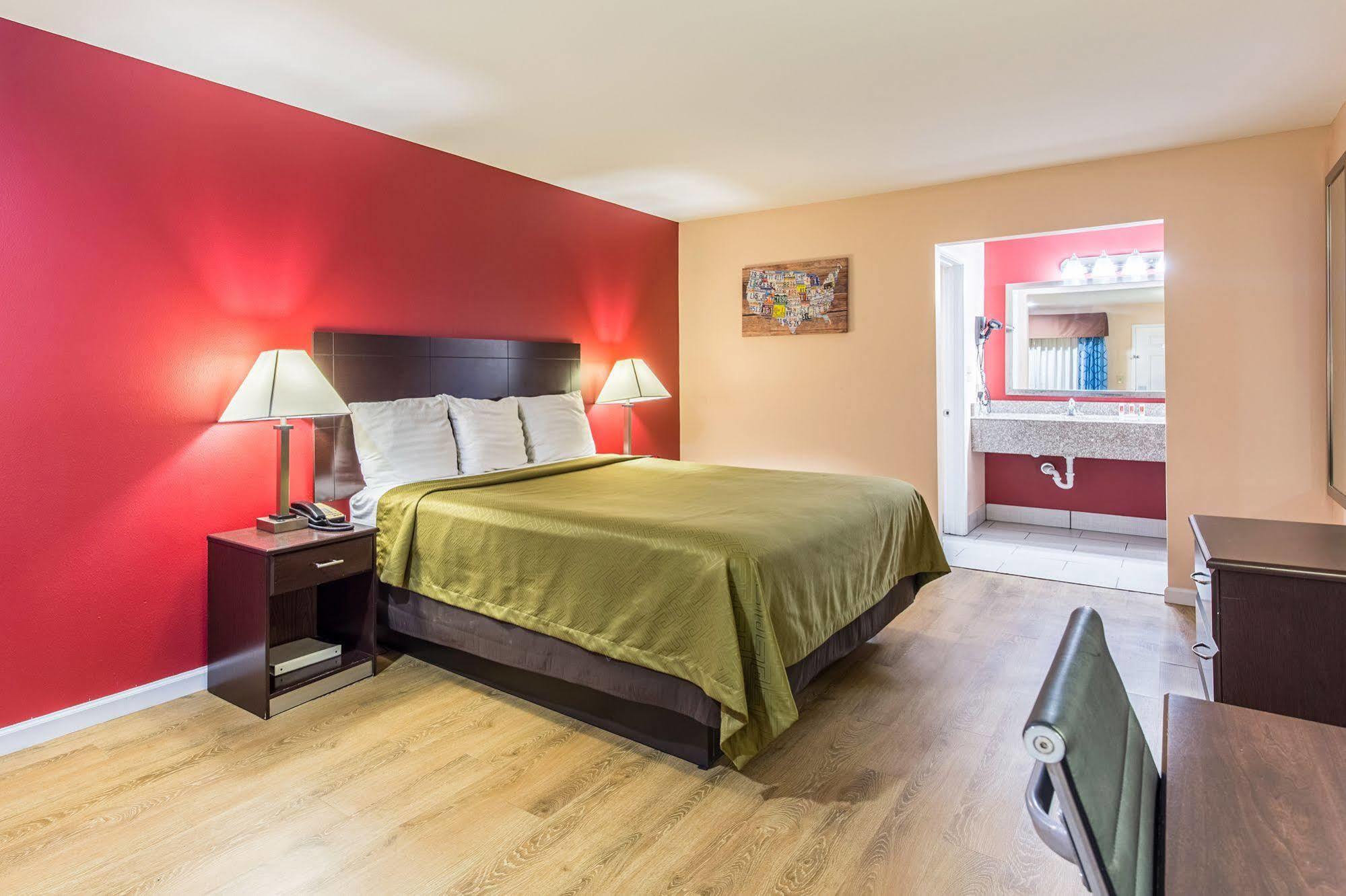Quality Inn & Suites Bridge City Orange מראה חיצוני תמונה